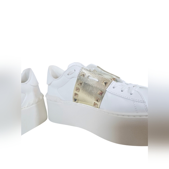 FLATFORM ROCKSTUD UNTITLED SNEAKER IN CALFSKIN WITH MICRO STUDS Size 40 - Picture 15 of 17